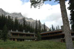 Morain Lake Lodge
